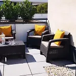 Moments - Emerald Penthouse Apartmán *