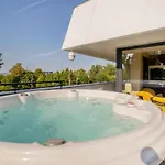 Moments - Emerald Penthouse Balatonszárszó