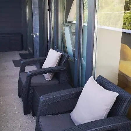 Apartman Moments - Emerald Penthouse *