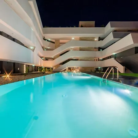 Apartman Moments - Emerald Penthouse *