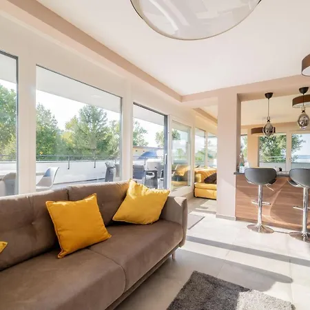 Moments - Emerald Penthouse Balatonszemes