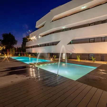 Moments - Emerald Penthouse Apartman