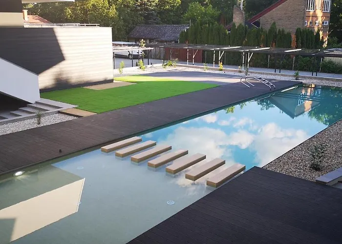 Moments - Emerald Penthouse *