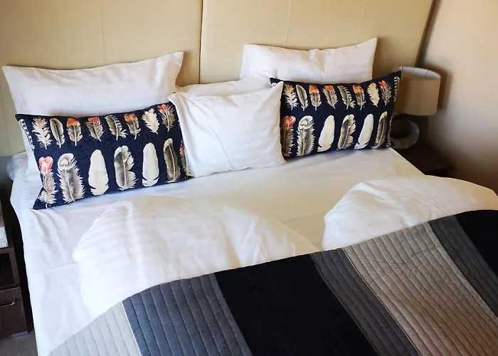 Apartment Moments - Emerald Penthouse Balatonszemes