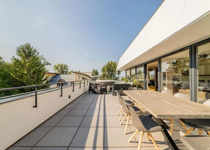 Apartman Moments - Emerald Penthouse