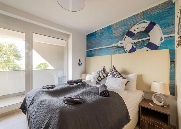 Moments - Emerald Penthouse *