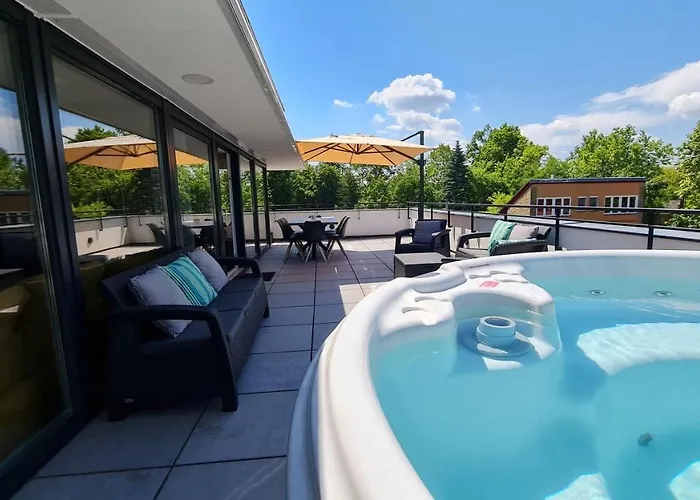 Apartman Moments - Emerald Penthouse